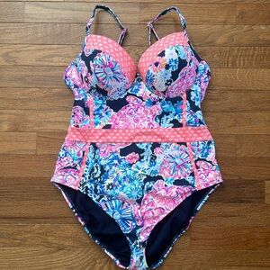 Lilly Pulitzer Palma One-Piece High tide Navy in turtle amazement Size 12